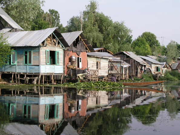 Fishing village, Hazratbal