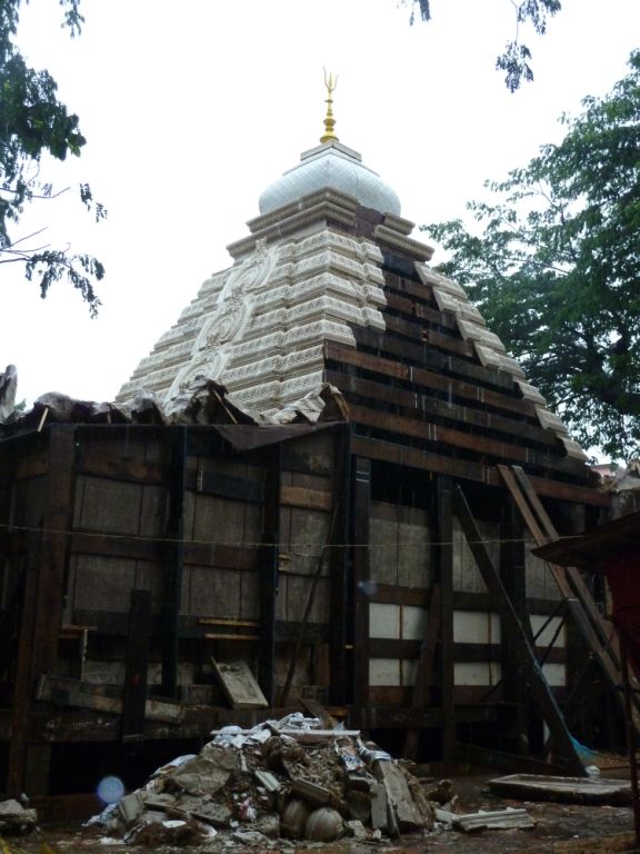 Backstage at the Ganesh Galli temporary mandal. Can you believe this will be knocked down after 10 days?!
