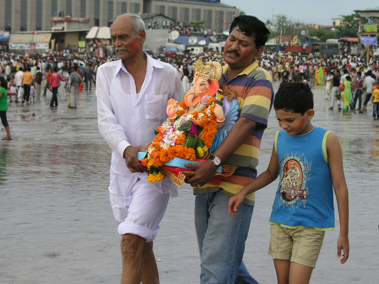 Setting Ganesh forth on his journey