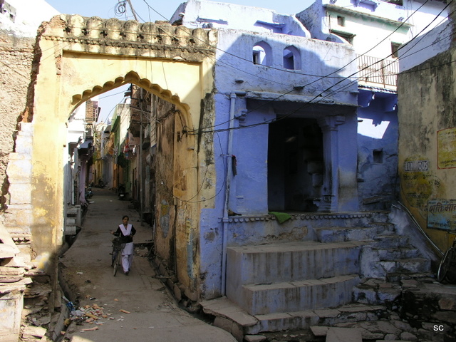 A wander around Bundi