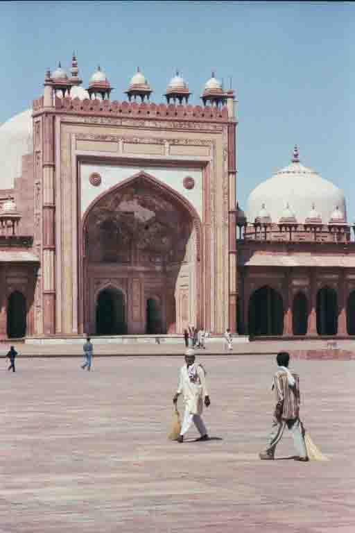 The mosque at Fatepur Sikri near Agra